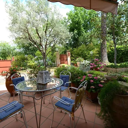 Casa Cettina Bed & Breakfast *