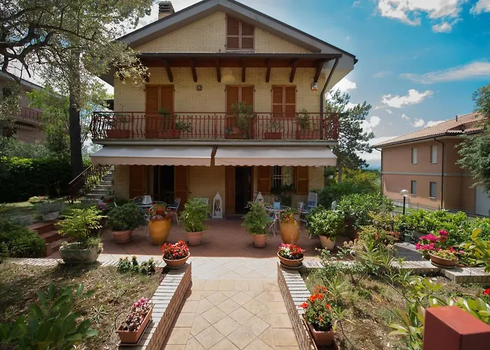 Casa Cettina 住宿加早餐酒店 马切拉塔